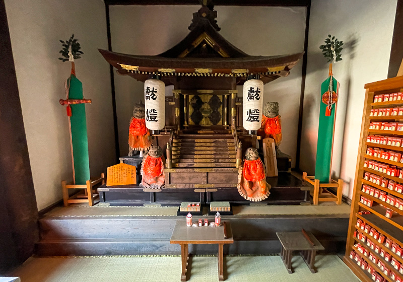住吉神社の縁結びスポット侍者社