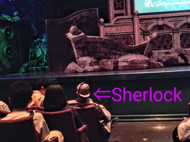 Sherlock Holmes and Watson in front row seats at USJ production