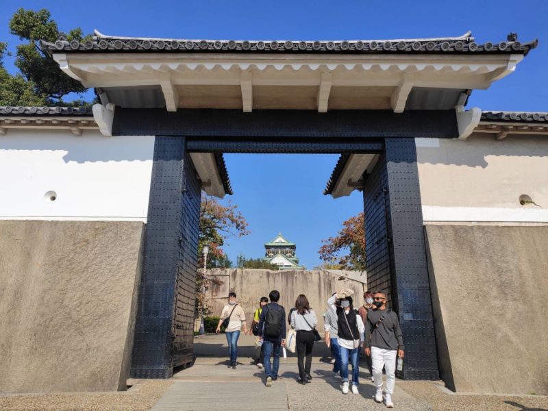sakuramon gate at osaka castle