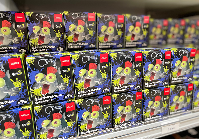 ニンテンドーショップNintendo OSAKAで販売されているスプラトゥーンのグッズ「走るコジャケコレクション」