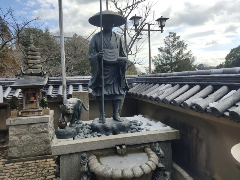 monk statue at Shigisan Temple