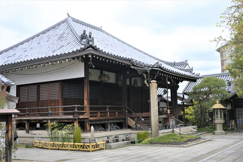 全興寺の本堂