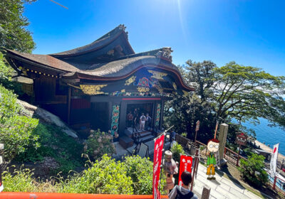 今の大阪城は豊臣秀吉の城じゃない？琵琶湖の竹生島にある、唯一現存する大坂城の遺構とは