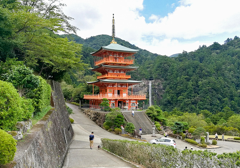 Nachi waterfall with orange pagoda in front, located in Wakayama