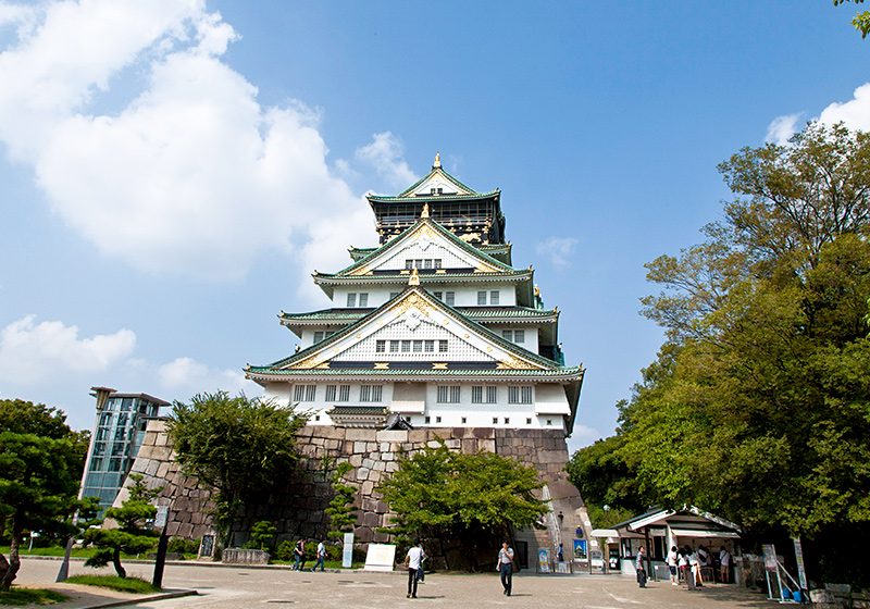 Osaka Castle Park main tower