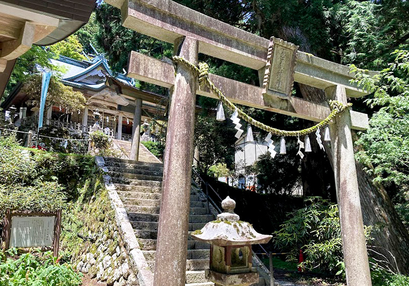 玉置神社の鳥居からの風景