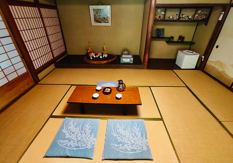 Shukubo room in Senju-in temple lodgings at Shigisan in Nara